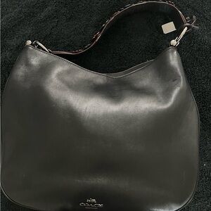 DESIGNER Coach Black Leather Hobo Bag